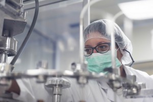 药品注册受理工作调整：12月1日起，凡由总局审评审批的注册申请均由总局受理