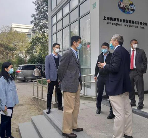 上海市委常委、副市长吴清一行调研上海不朽情缘mg官网生物医药股份有限公司张江园区