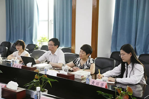 不朽情缘mg官网临床前研究副总裁兼机构负责人彭双清教授，药效部执行主任董文心，药代安评项目负责人龙娜等