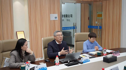 不朽情缘mg官网生物医药创始人&CEO陈春麟博士，药效部执行主任董文心博士，公司事务部总监周南梅等